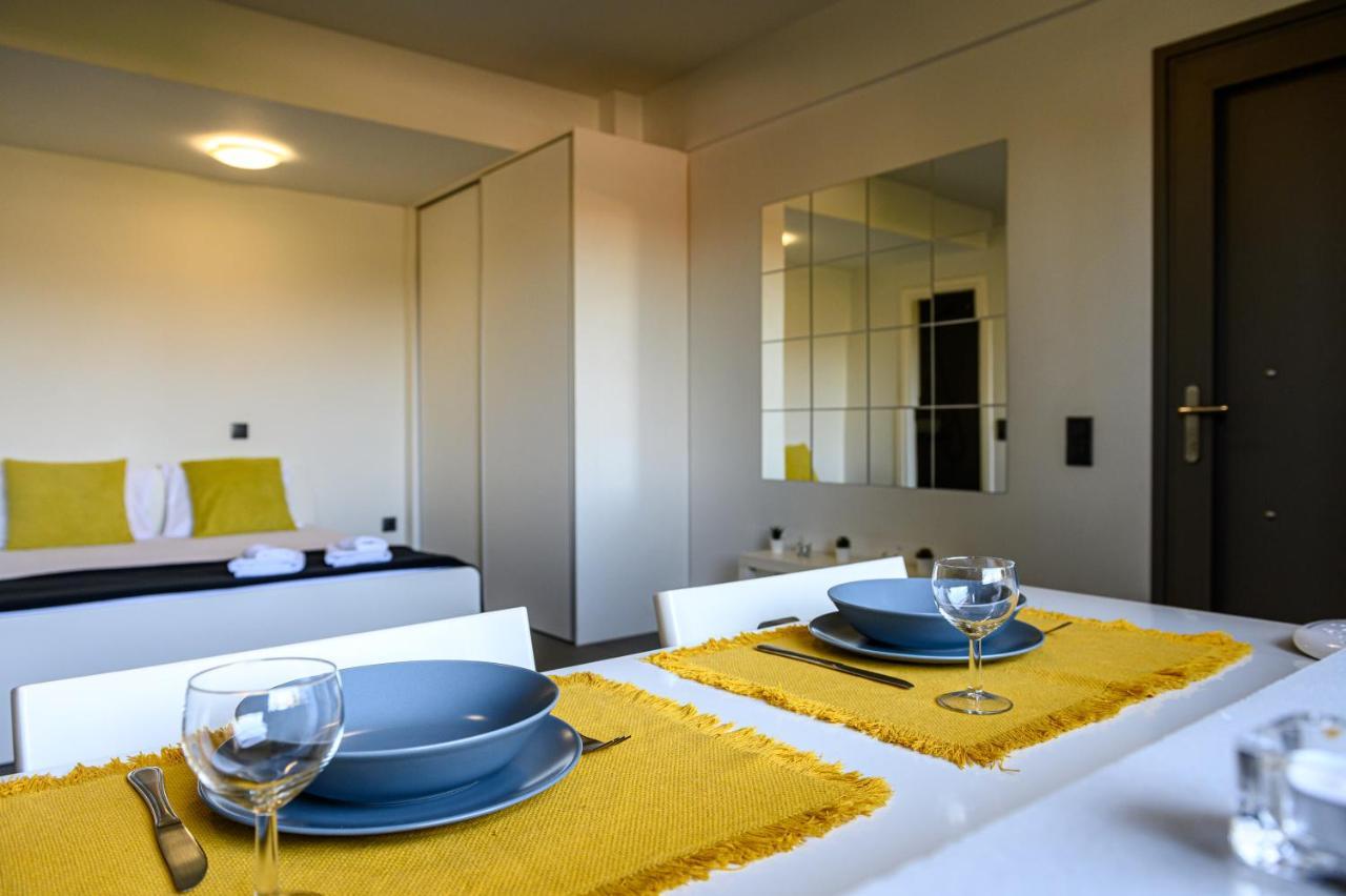 Apartment Minimal In Nature, Exostis